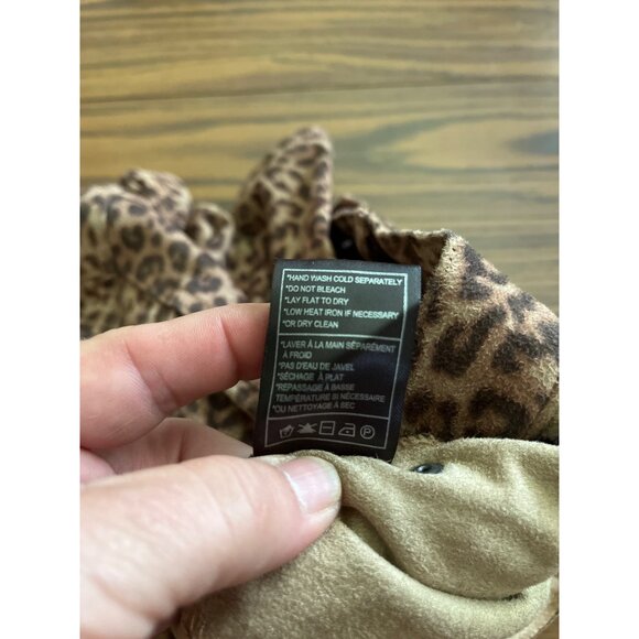 BB Dakota leopard print mini skirt - Picture 5 of 5